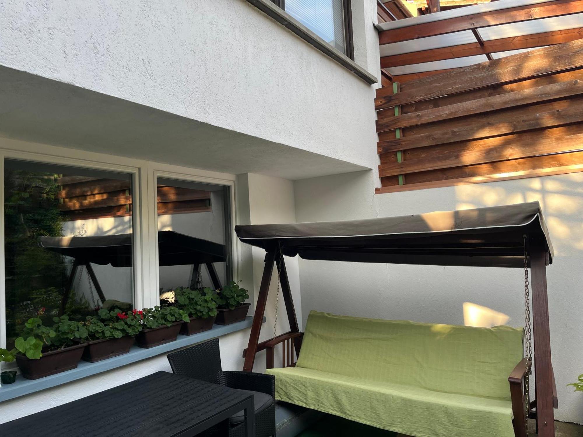 Mandula Vendeghaz Apartment Eger Bagian luar foto